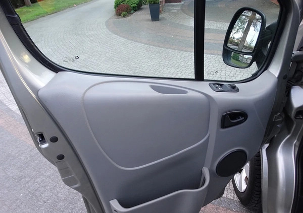 Opel Vivaro cena 46900 przebieg: 160616, rok produkcji 2011 z Bieżuń małe 631